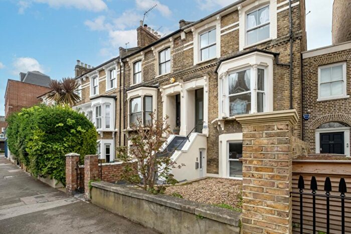 1 Bedroom Flat To Rent In Albion Road London, N16