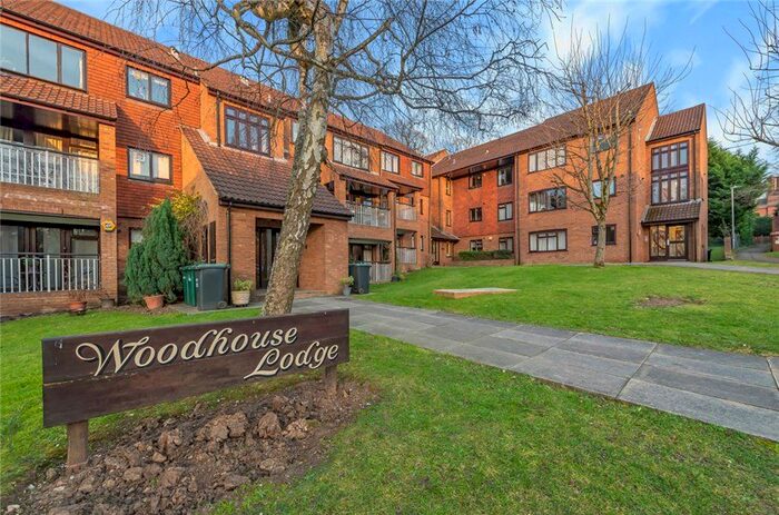 2 Bedroom Flat To Rent In Woodhouse Eaves, Northwood, HA6