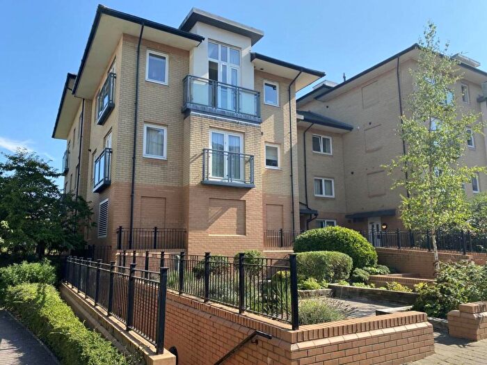2 Bedroom Apartment To Rent In Hampden Gardens, Cambridge, CB1