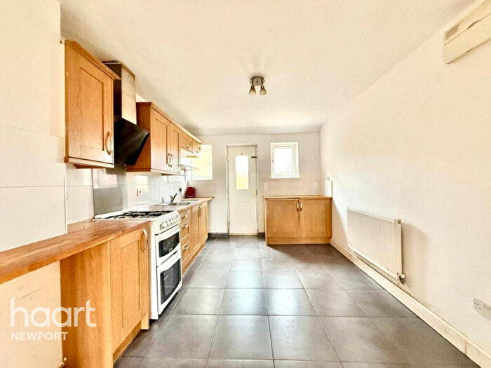 3 Bedroom Semi-Detached House For Sale In Christchurch Road, Newport, NP19