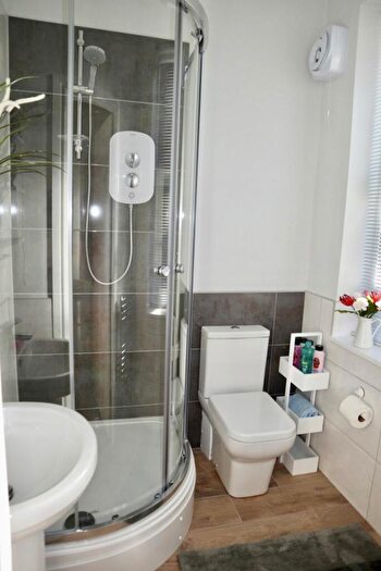 6 Bedroom Terraced House To Rent In Garmoyle Road, Liverpool, L15