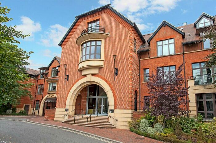 2 Bedroom Flat To Rent In Royal Apartments, Perpetual House, Station Road, Henley-on-Thames, Oxfordshire, RG9