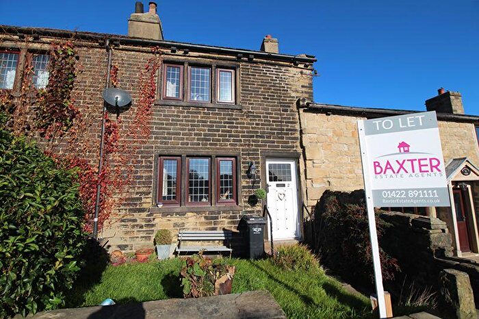 2 Bedroom Property To Rent In Heath Hall Cottages, Shaw Lane, Norland, HX6