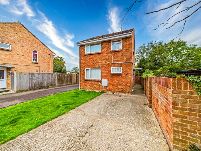 2 Bedroom Detached House For Sale In Monkswell Green, Christchurch, Dorset, BH23