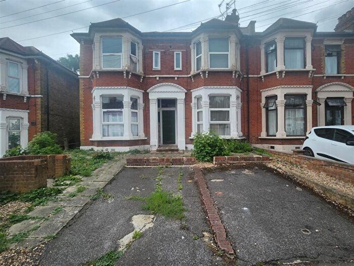 1 Bedroom Flat To Rent In Belgrave Road, Ilford, IG1