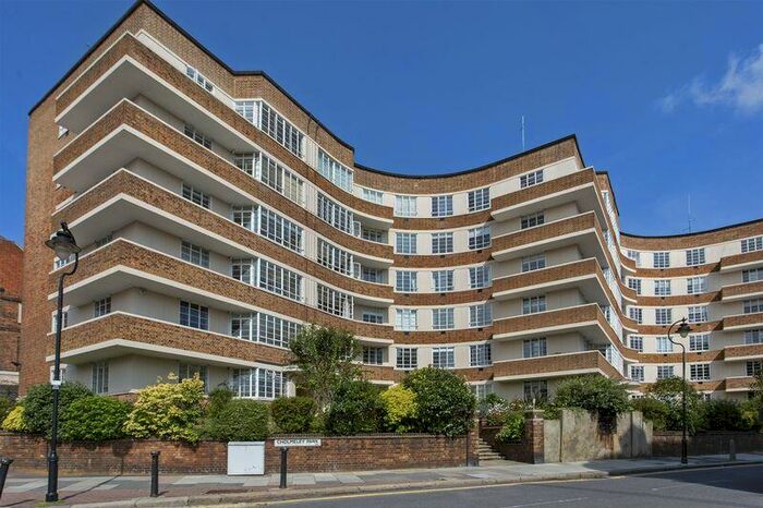 2 Bedroom Apartment To Rent In Cholmeley Park, Highgate Village, London, N6