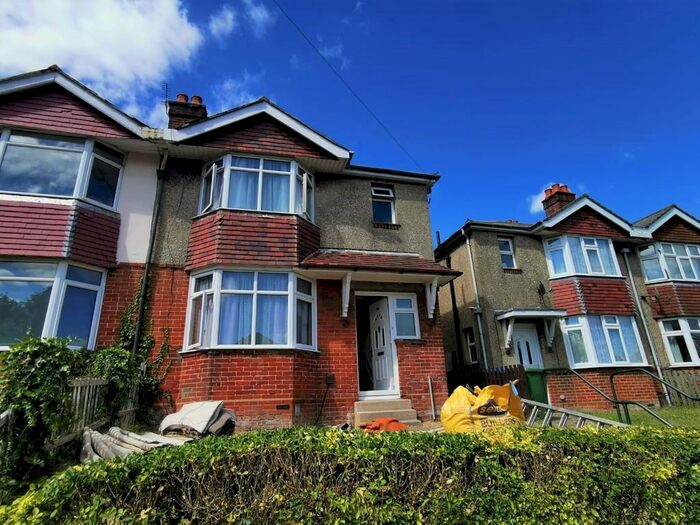 4 Bedroom Semi-Detached House To Rent In Burgess Road, Southampton, SO16