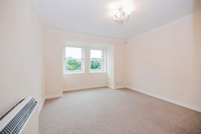 2 Bedroom Flat To Rent In L Craighouse Gardens, Edinburgh, EH10