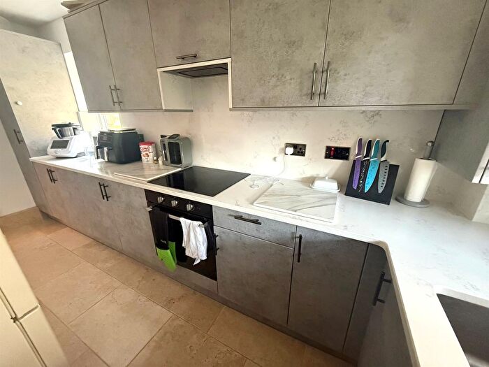 1 Bedroom Flat For Sale In Appleyard, Peterborough, PE2