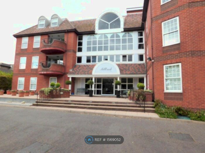 3 Bedroom Flat To Rent In Millbrook Court, Chigwell, IG7
