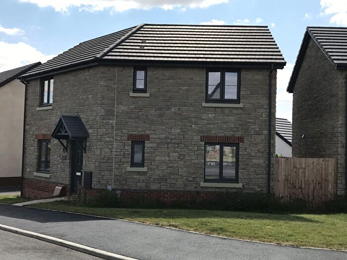 3 Bedroom Semi-Detached House For Sale In Tondu, Bridgend, CF32