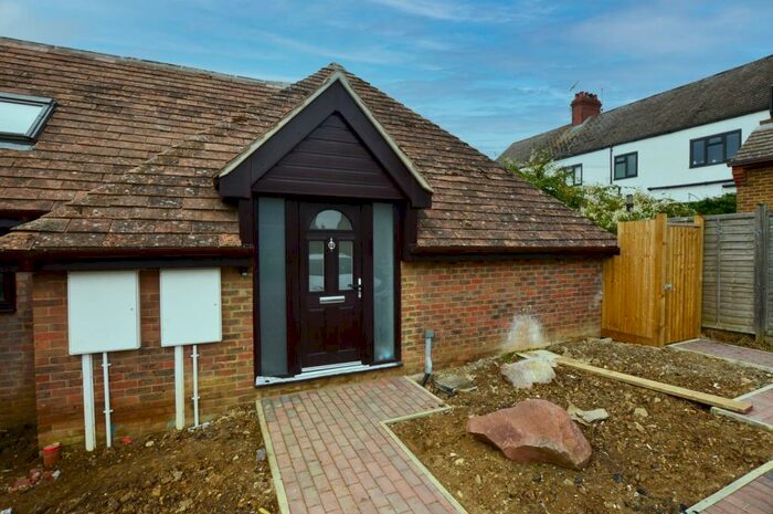 1 Bedroom Ground Flat To Rent In The Heathers, Wollaston, NN29