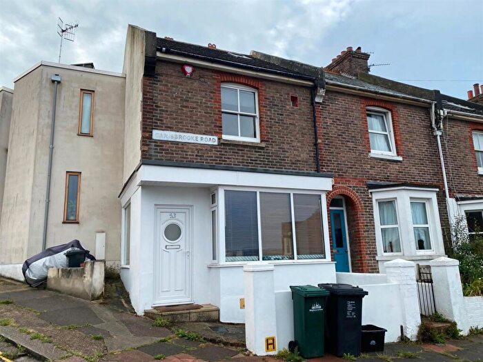 4 Bedroom End Of Terrace House To Rent In Carisbrooke Road, Brighton, BN2