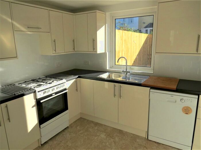 6 Bedroom Terraced House To Rent In Brentry Road, Fishponds, Bristol, BS16
