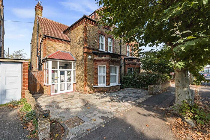 5 Bedroom Semi Detached House For Sale In Carlton Road, Sidcup, DA14