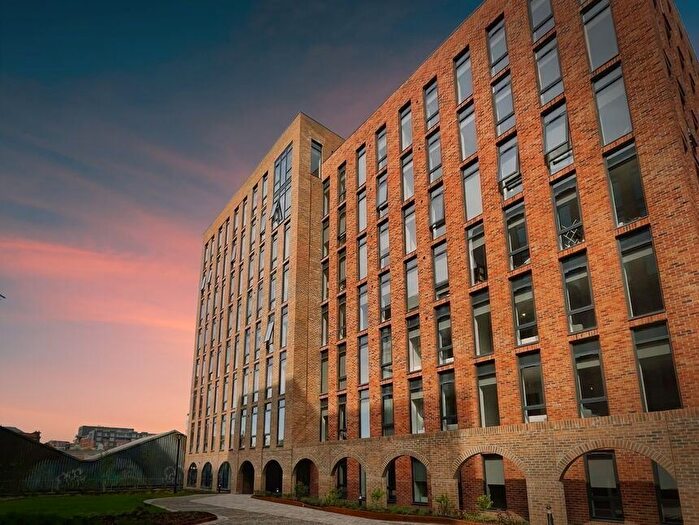 2 Bedroom Flat To Rent In Neptune Place, Liverpool, Merseyside, L8