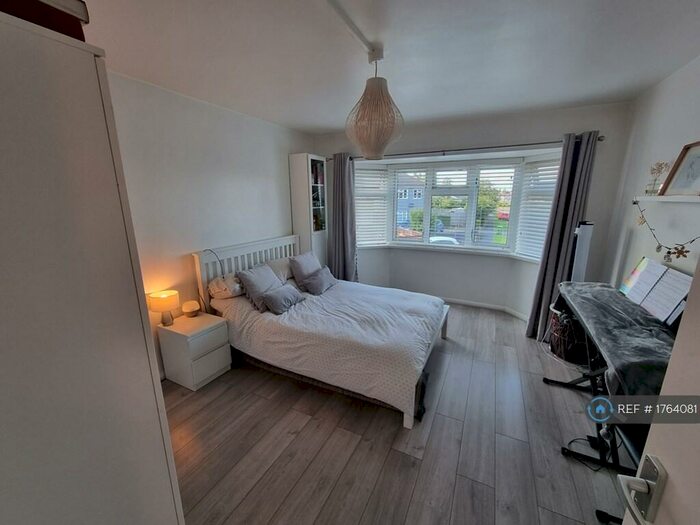 2 Bedroom Flat To Rent In Wordsworth Road, Bedworth, CV12