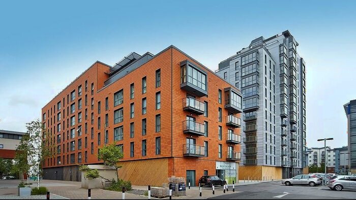 2 Bedroom Flat To Rent In Railway Terrace, Slough, SL2