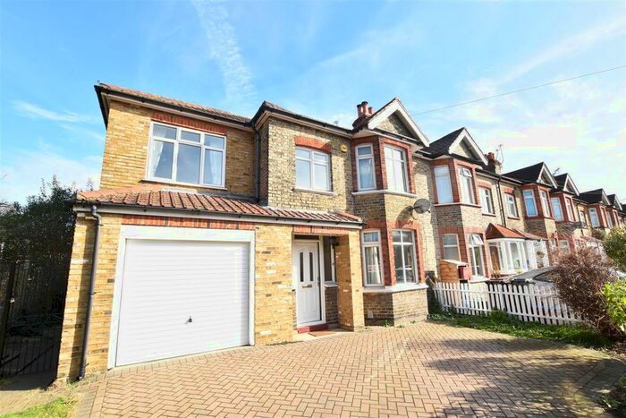 4 Bedroom End Of Terrace House To Rent In Church Walk, Brentford, TW8