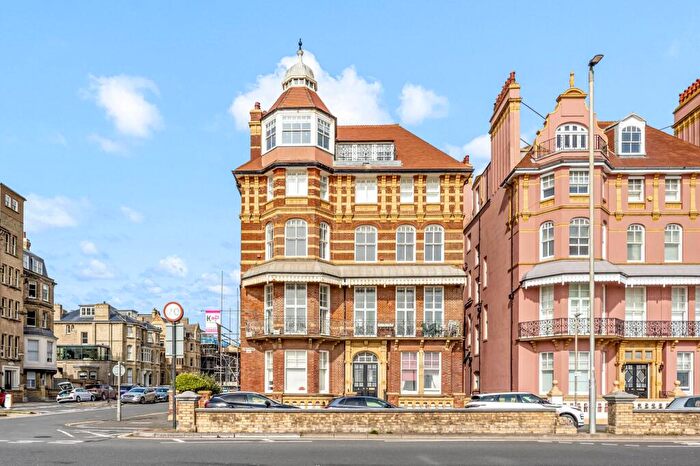 2 Bedroom Flat To Rent In Kings Gardens, Hove, BN3