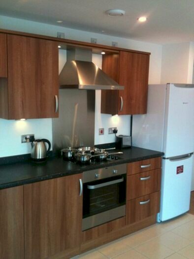 1 Bedroom Apartment To Rent In Hive Corner Bed Available /, B5