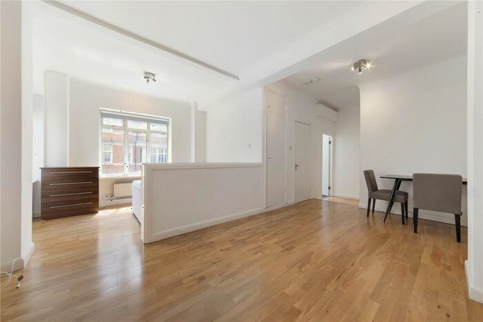 Studio To Rent In Warren Court, Euston Road, NW1