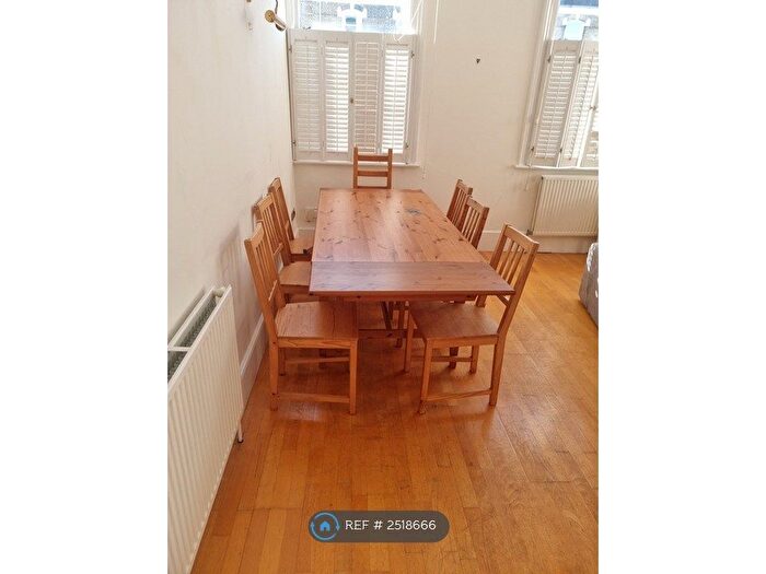 5 Bedroom Maisonette To Rent In Geraldine Road, London, SW18