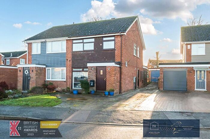 3 Bedroom Semi-Detached House For Sale In Nene Road, Eaton Ford, St. Neots, PE19