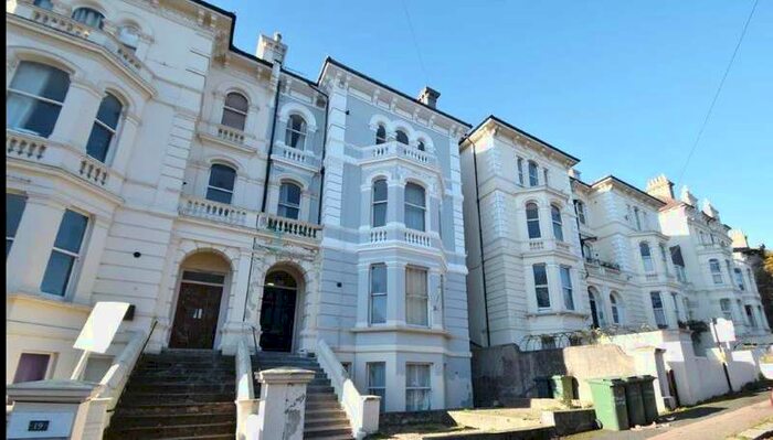 2 Bedroom Flat To Rent In Cornwallis Gardens, Hastings, TN34