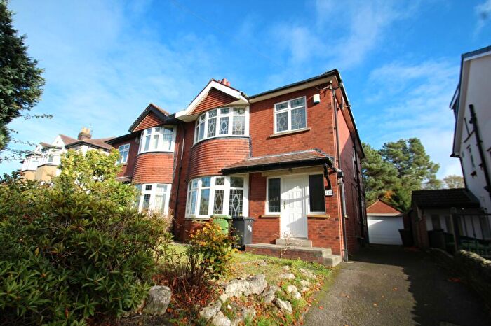 3 Bedroom House To Rent In King Lane, Leeds, West Yorkshire, Uk, LS17