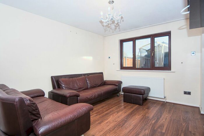 4 Bedroom Terraced House To Rent In Celadon Close, Enfield, EN3