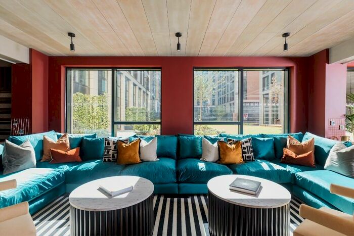 2 Bedroom Apartment To Rent In New York Square, Quarry Hill Leeds, LS2