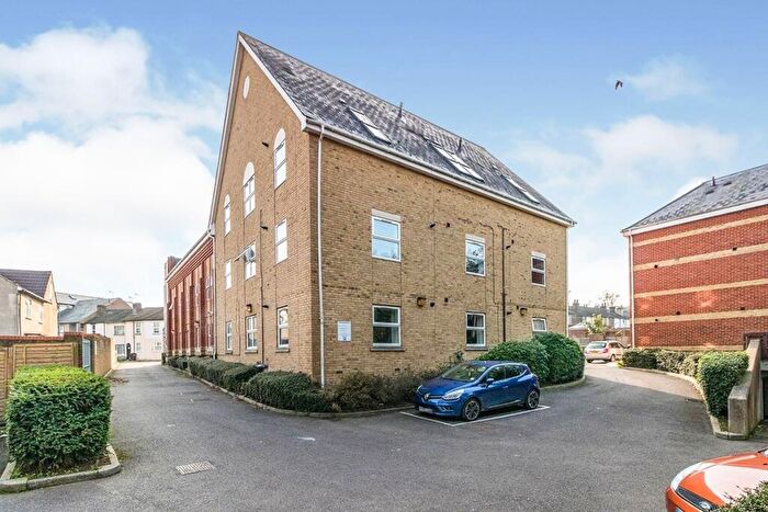 1 Bedroom Flat To Rent In Trafalgar Street, Gillingham, Kent, ME7