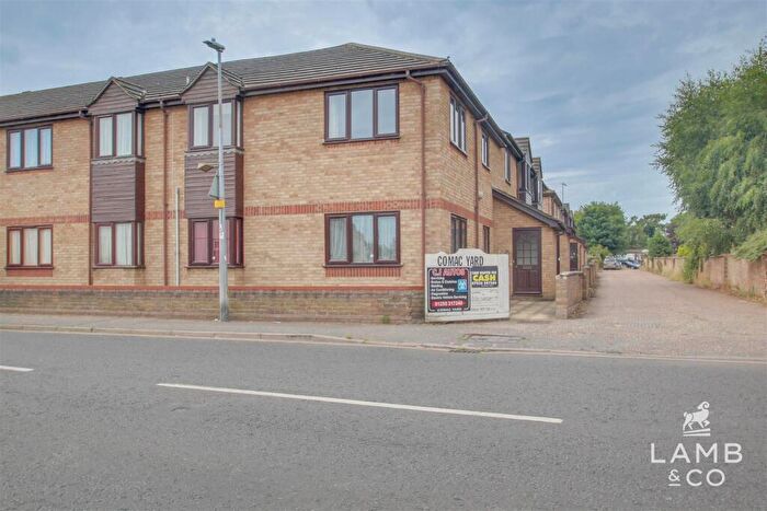 1 Bedroom Flat To Rent In Over 's Knox Court, CO15