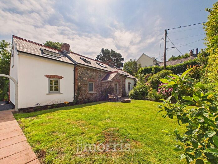 4 Bedroom Cottage For Sale In Ivy Cottage, Castlemorris, SA62