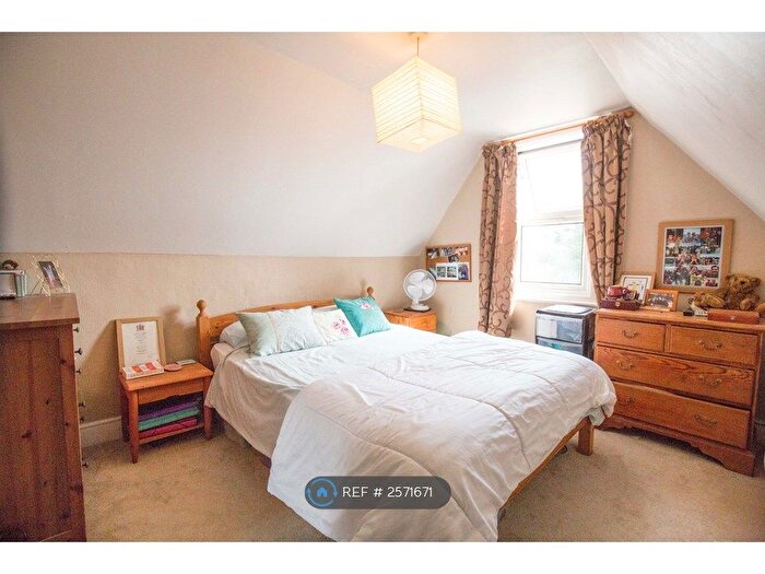 1 Bedroom Flat To Rent In Bedford Hill, Balham London, SW12