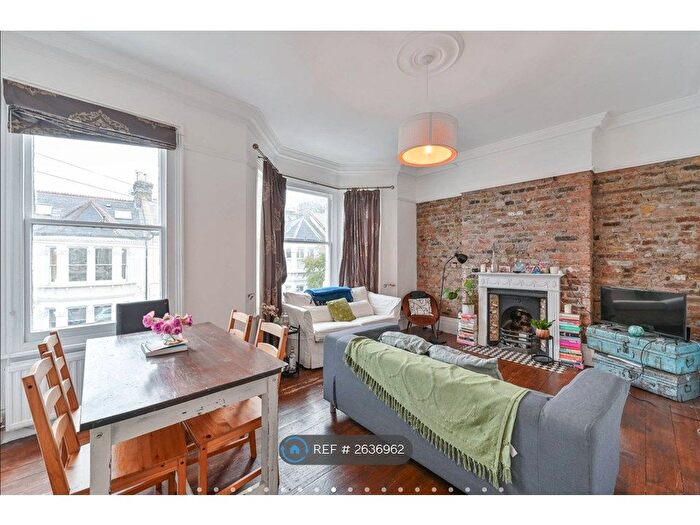 3 Bedroom Flat To Rent In Leander Road, London, SW2