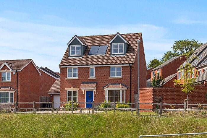 5 Bedroom Detached House For Sale In Bootmaker Crescent, Raunds, NN9