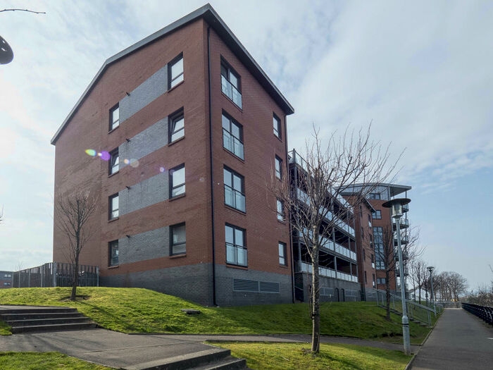 2 Bedroom Flat To Rent In Flat / Cardon Square, Renfrew, PA4