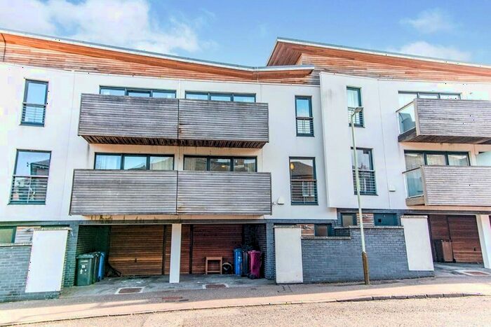 4 Bedroom House To Rent In Glenagnes Road, Dundee, DD2