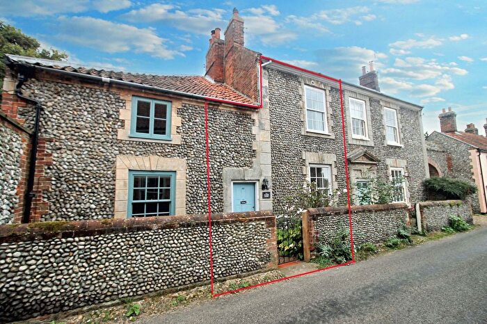 2 Bedroom Terraced House For Sale In High Street, Blakeney, Holt, NR25