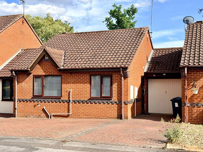 2 Bedroom Detached Bungalow For Sale In Galton Close, Birmingham, B24