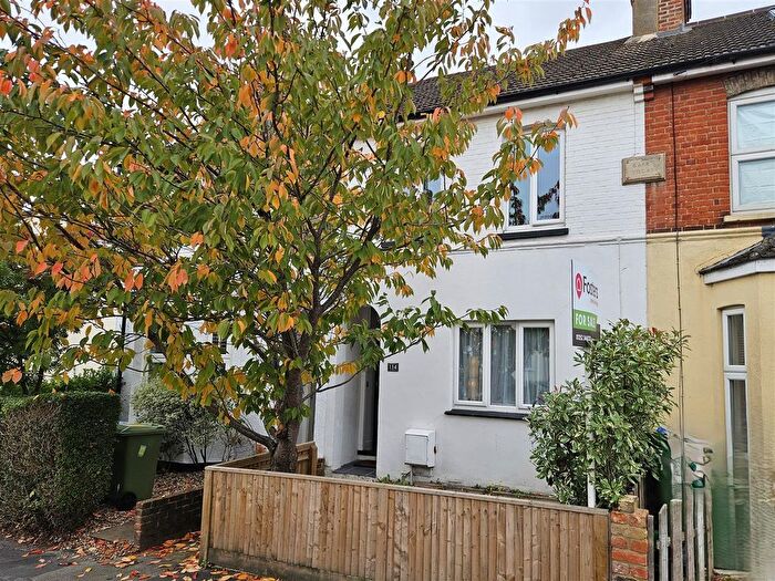 3 Bedroom Terraced House For Sale In Newport Road, Aldershot, GU12