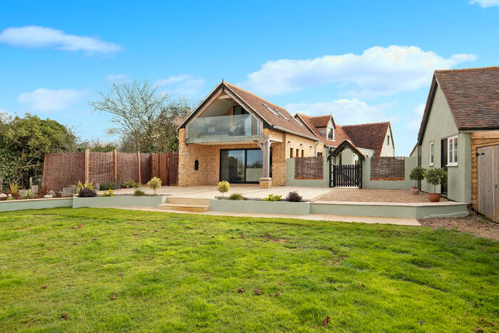 3 Bedroom Detached House For Sale In Pete Tye Cottage, Langenhoe, CO5