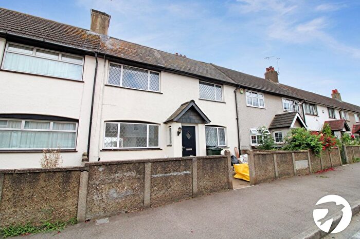 3 Bedroom Terraced House To Rent In Knockhall Road, Greenhithe, Kent, DA9