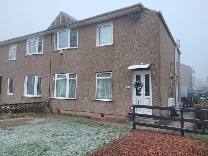 3 Bedroom Flat To Rent In Croftfoot Road, Glasgow, G44