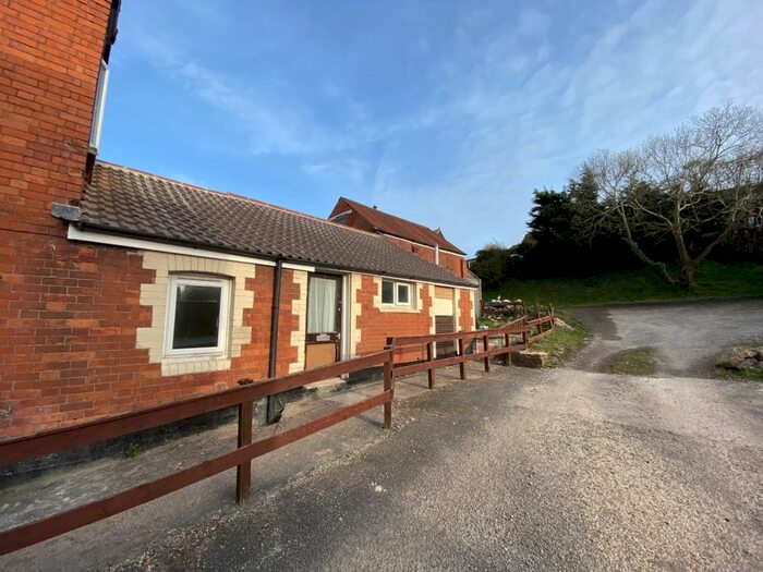 1 Bedroom Bungalow To Rent In Street Road, Glastonbury, BA6