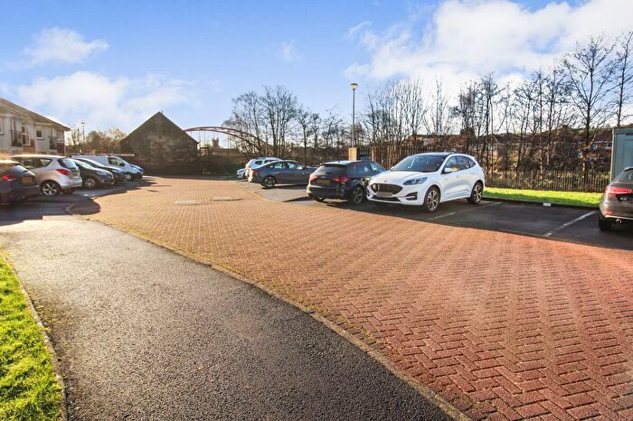 2 Bedroom Flat For Sale In Willowbank Place, Bonhill, Alexandria, G83