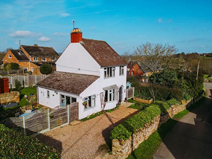 3 Bedroom Detached House For Sale In Chapel Lane, Stoke Albany, LE16