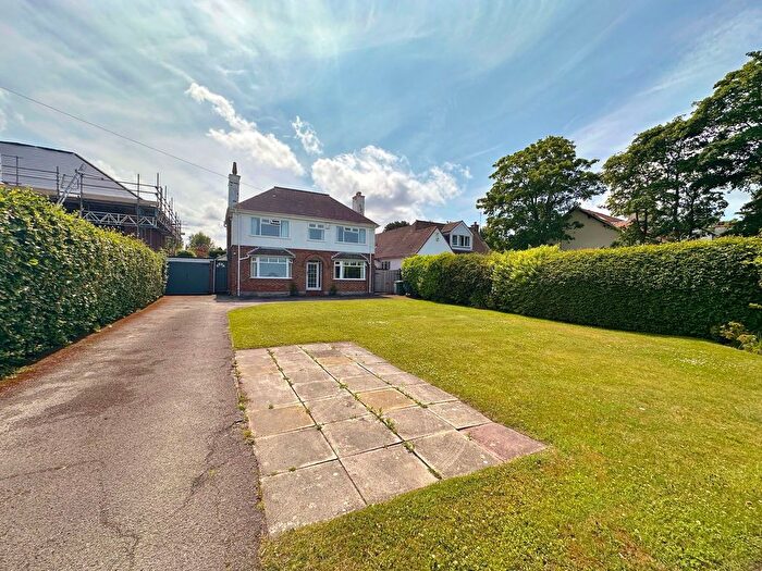5 Bedroom Detached House For Sale In Oldfield Drive, Heswall, CH60